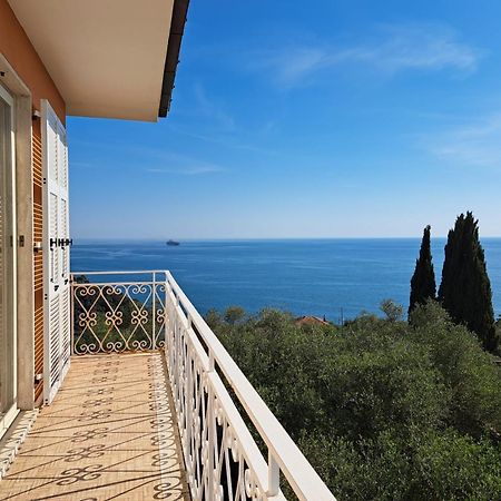 Villa Degli Ulivi - Free Parking 莱里奇 外观 照片